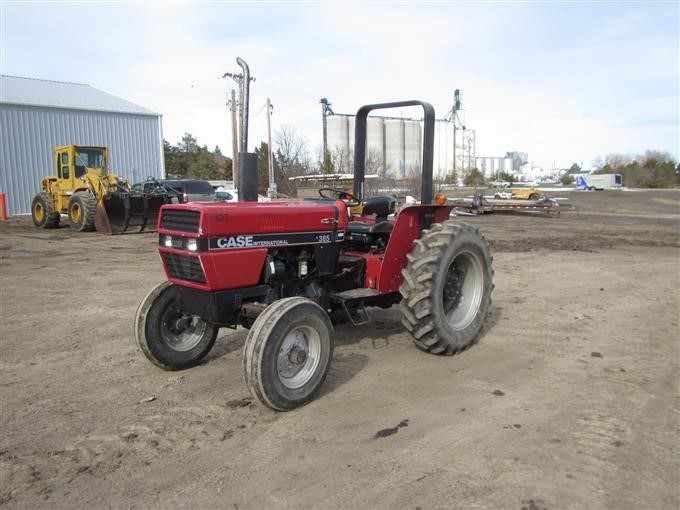Case International 385 485 585 685 885 Tractor Service Repair Manual
