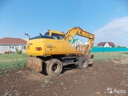 Hyundai R130W-3 Wheel Excavator Operating Pdf Manual