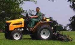 Jcb 331HST, 335 HST Groundcare Tractors Service Manual