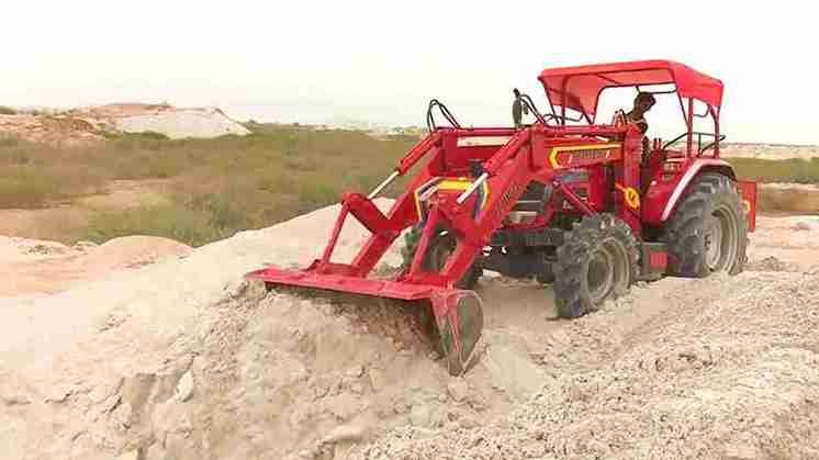 Tractor Loader