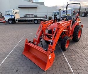 Kubota L3200hd Tractor Operators Manual