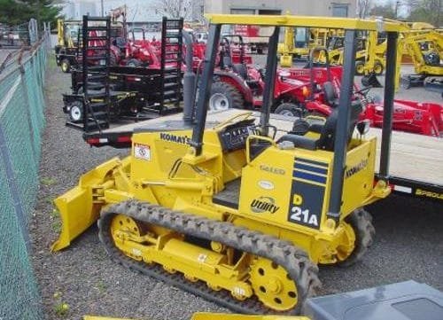 Komatsu D21A-8 D21P-8 Dozer Operation Maintenance Manual