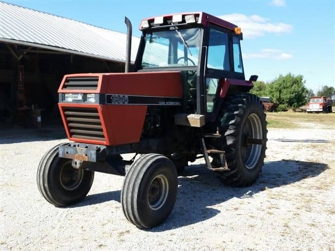 Case Ih 1896 Tractor Operators Manual